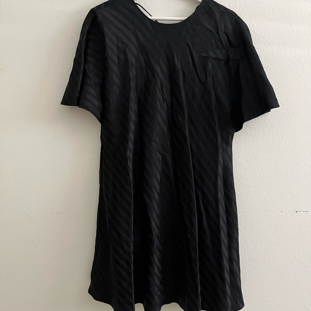 Banana Republic wide mini dress